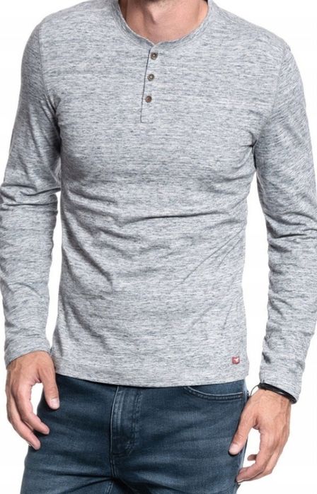 Mustang Adrian H Henley r.XL