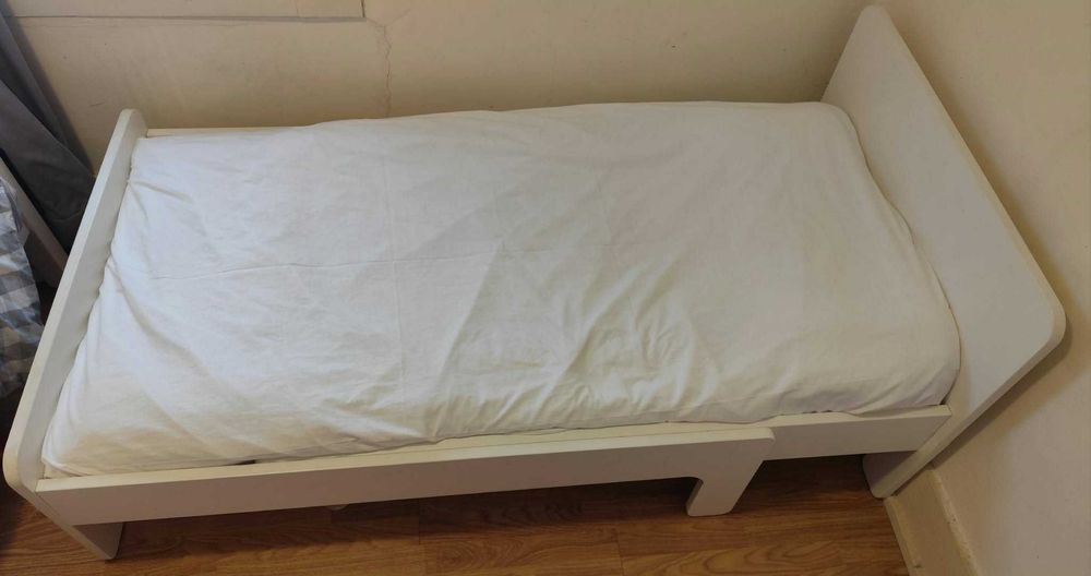 Cama extensível criança IKEA