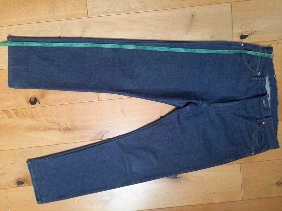 Oryginalne spodnie marki Wrangler gruby jeans jak z Pewexu