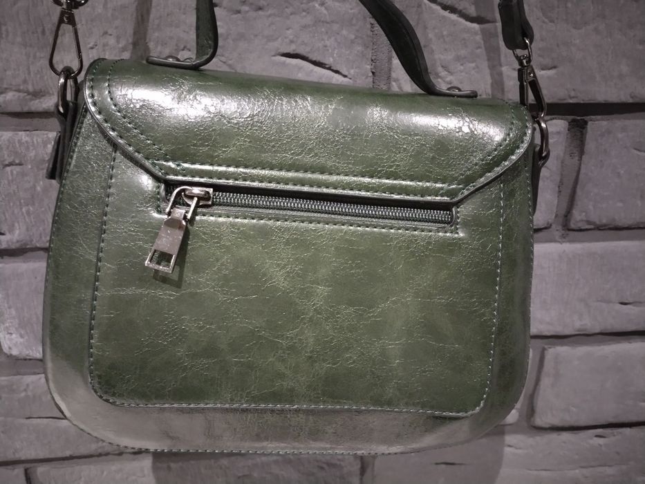 Torebka damska na długim pasku