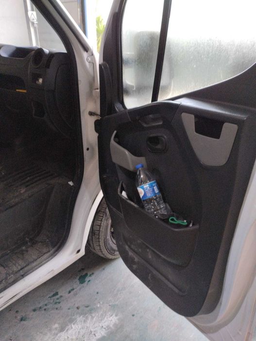 Oportunidade: RENAULT Master III (2019) Van 2.3 dCi Diesel 146 cv / 107 kW - Mecânica a 100% / Pronta a Trabalhar!