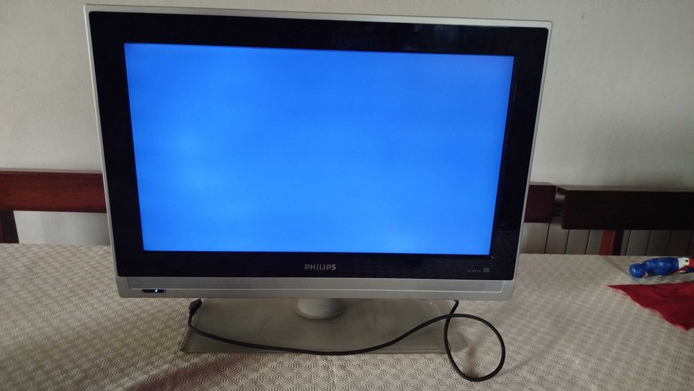 tv philips modelo 26PFL5322/12 66cm 26"