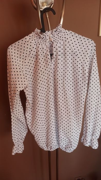 Bluzka nowa 158 biała w czarne kropki