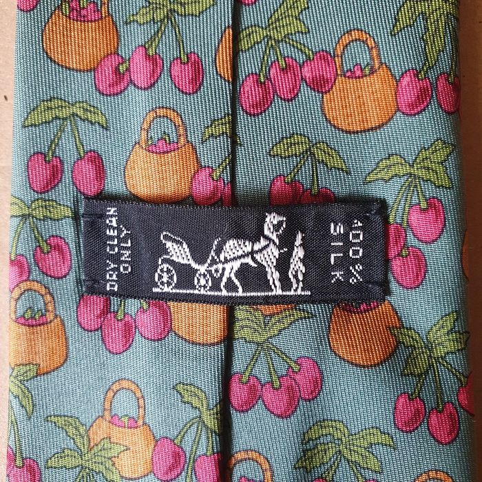 Krawat męski czereśnie jedwab (k-9)