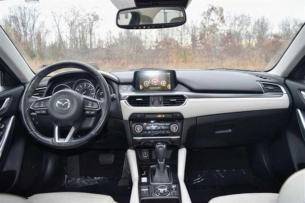 Mazda 6 Touring      2018