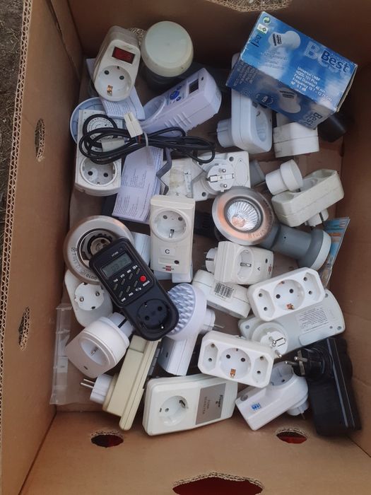 Zestaw starej elektroniki