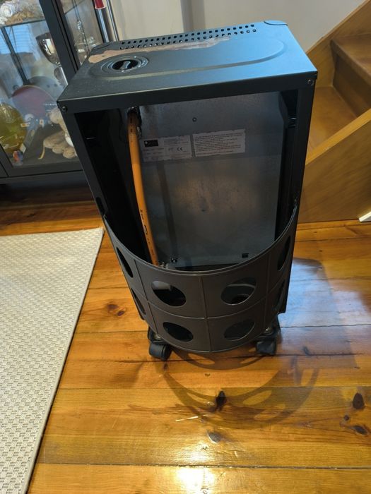 Aquecedor a gás com rodas