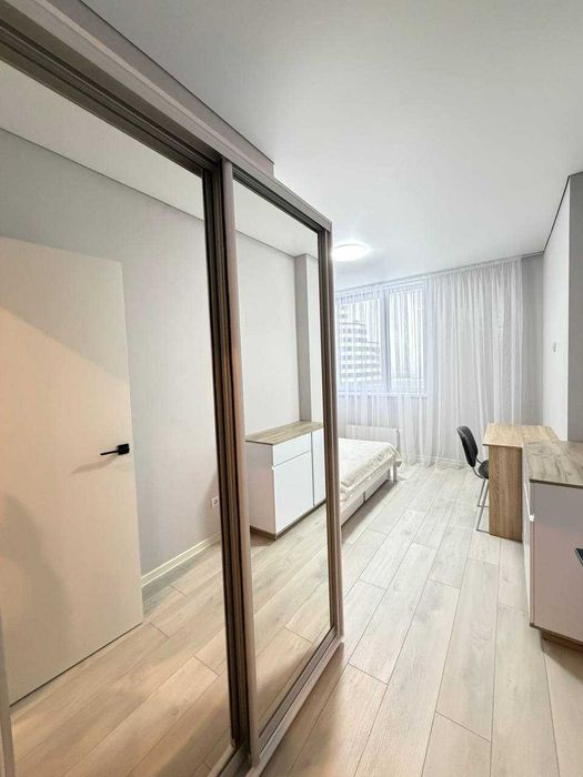 Оренда 2 кімн. квартири вул. Воскресенська, 2-В, ЖК «Паркові Озера -2»