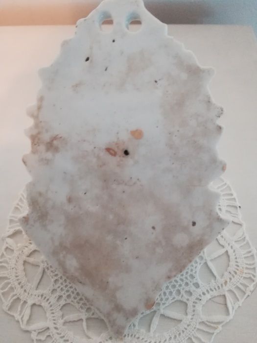 Pia para água benta rosto de Cristo