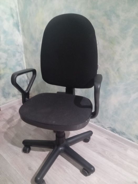 Офисное кресло. Компьютерное кресло