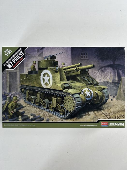 Czołg M7 Proest model do sklejania Academy 13210