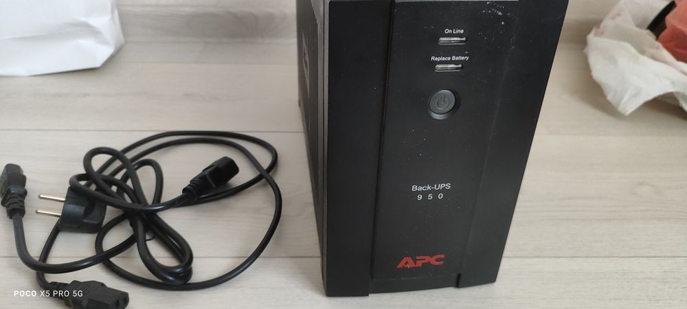 Безперебойник APC ups 950