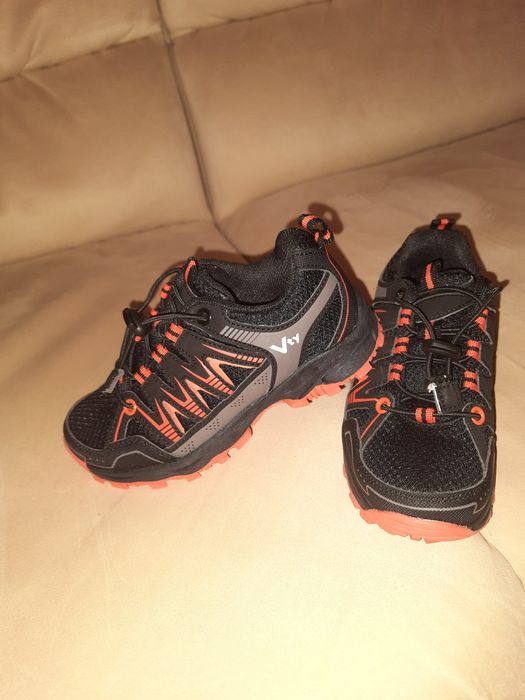 Продам кроссовки!