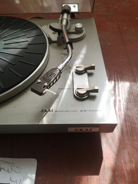 Gramofon akai ap-100c