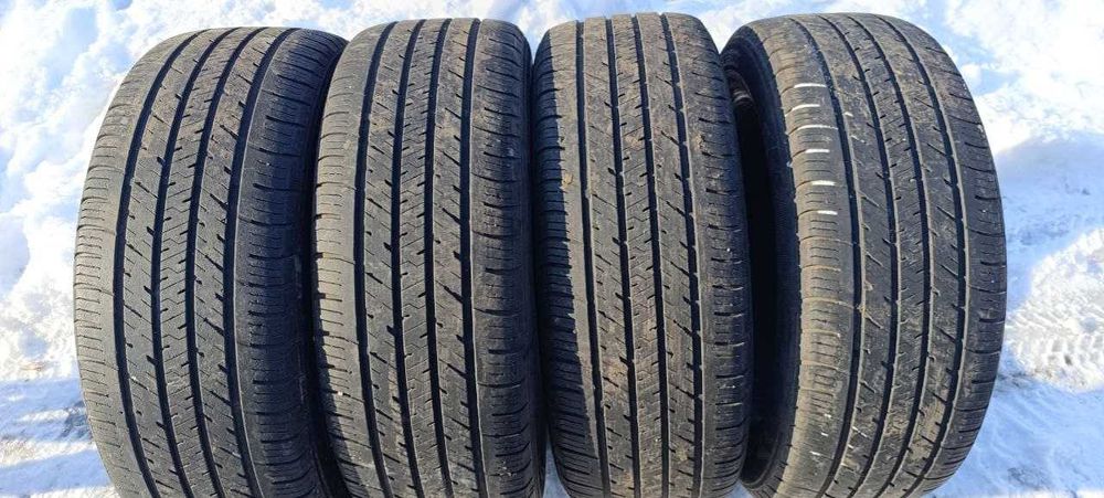 Продам шини 215/55 R17