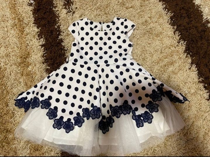 Святкове плаття для вашої принцеси