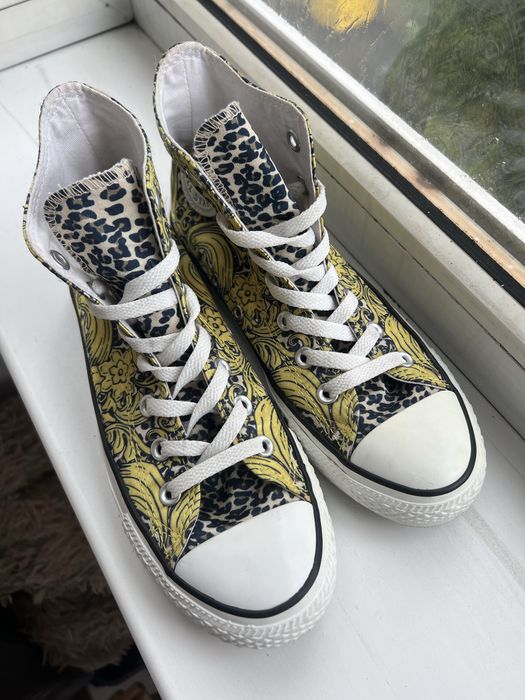 Яскраві кеди Converse