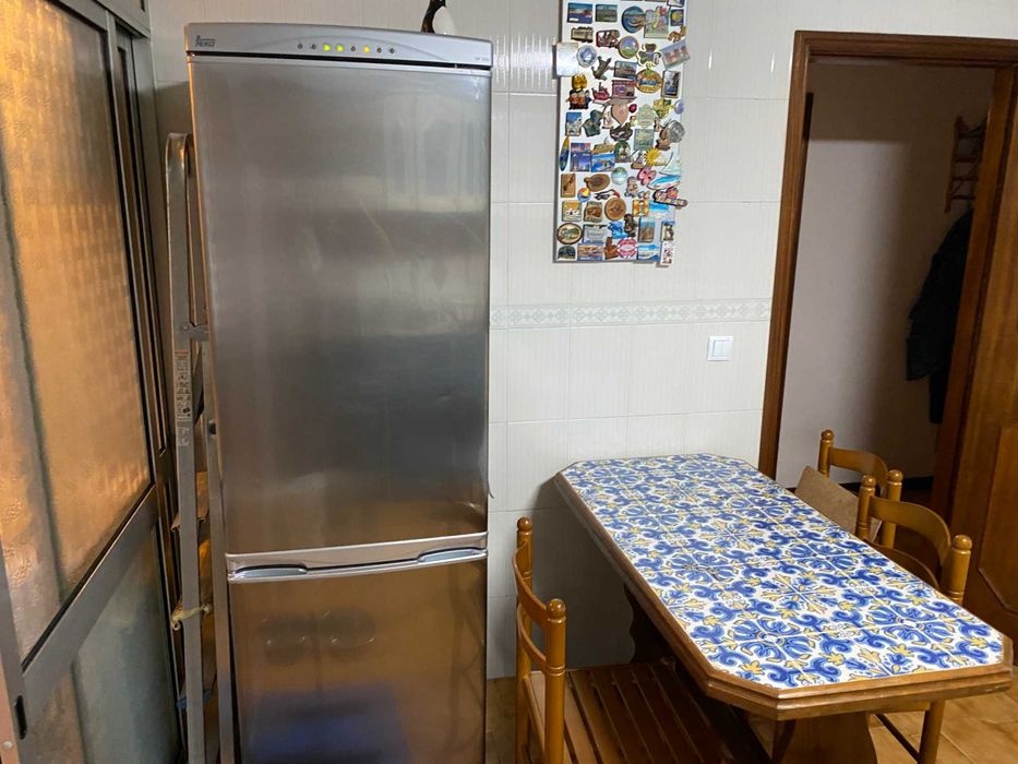 Arrendo quarto  em Gaia, zona Jardim Soares dos Reis