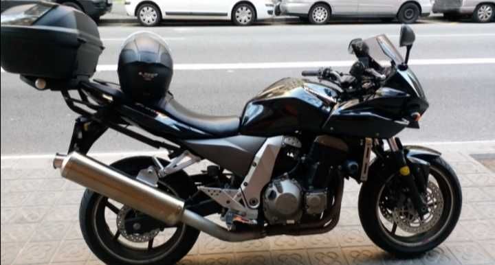 Kawasaki Z750S em bom estado