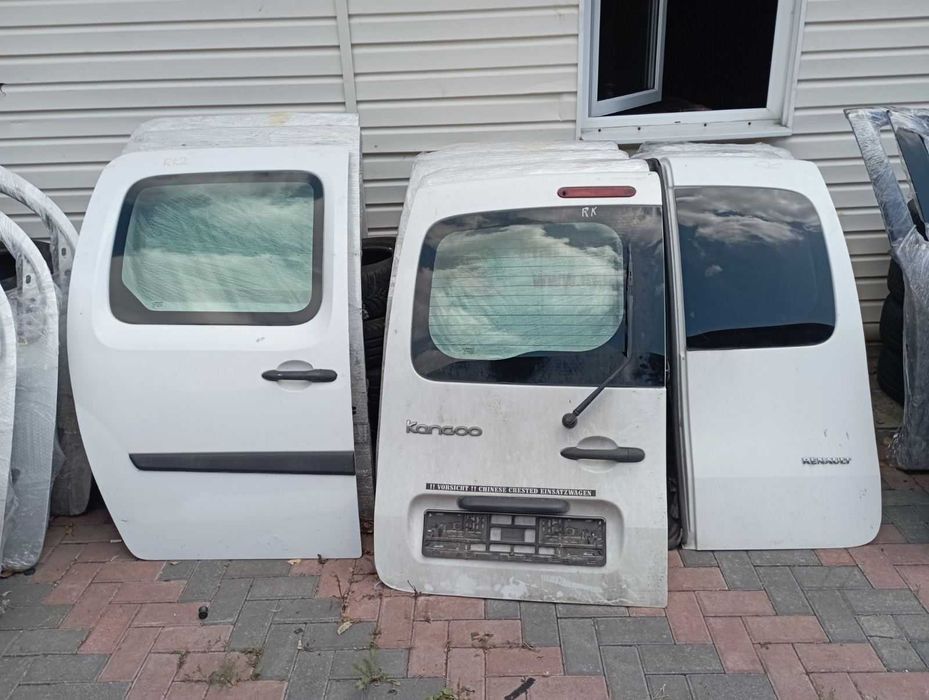 Дверь передняя / задняя правая / левая Renault Kangoo 2