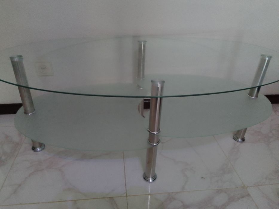 Vende se mesa de estar