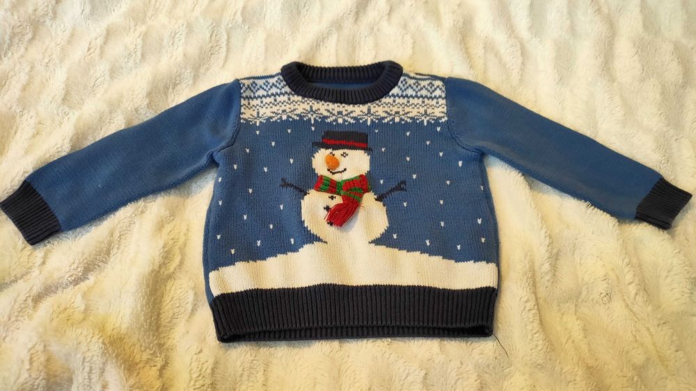 Sweter świąteczny z bałwankiem