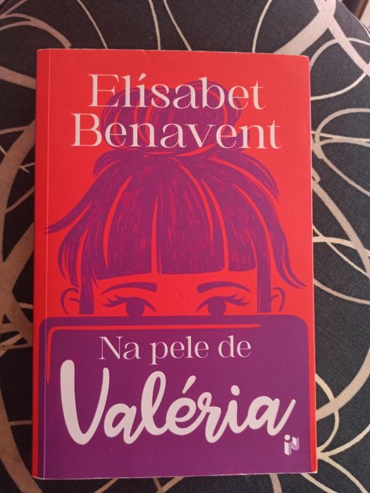 Varia livros da Valéria