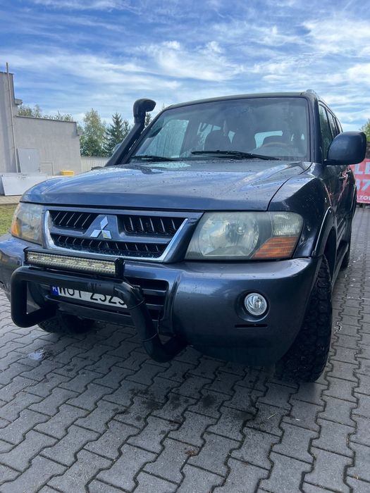 mitsubishi pajero 2004