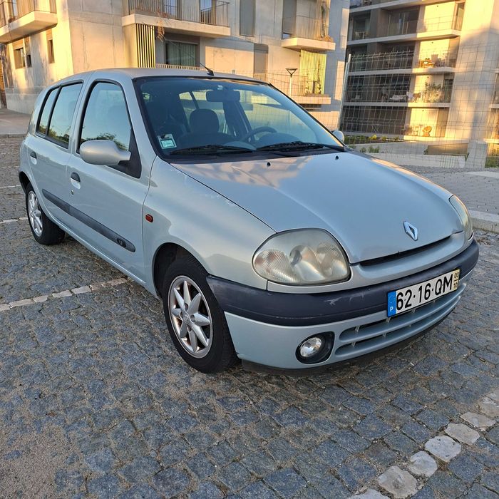 Renaul clio Rxe 1.2