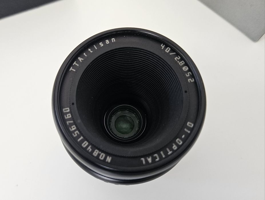 Объектив TTArtisan 40mm f/2.8 Macro для FUJIFILM