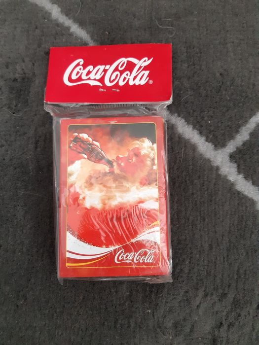 Sprzedam dwie talię kart cena 20 zl