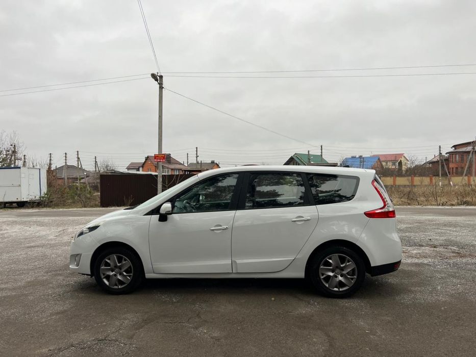 Рено Гранд Сценік 2011 рік К9К