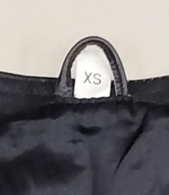 Жилет  кожаный мото жилет р. XS.