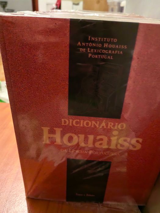 Dicionário Houaiss da Língua Portuguesa - 18 volumes - completo