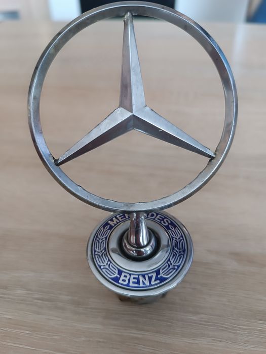 Znaczek mercedesa,celownik,logo