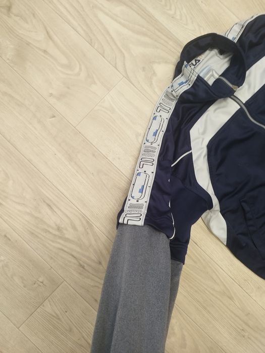 Олимпийка Fila на лампасах