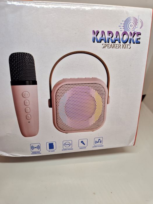 Bezprzewodowy zestaw do karaoke Bluetooth głośnik 2 mikrofony usb