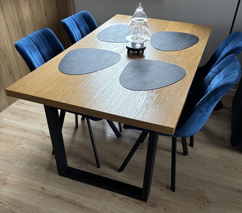 Stół i 4 krzesla salon jadalnia loft