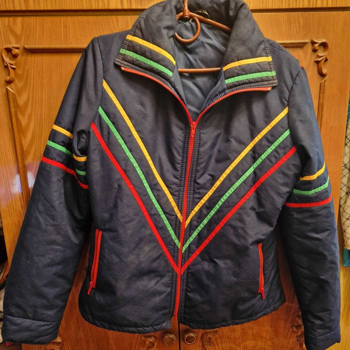 Куртка осінньо-весіння 44розміру