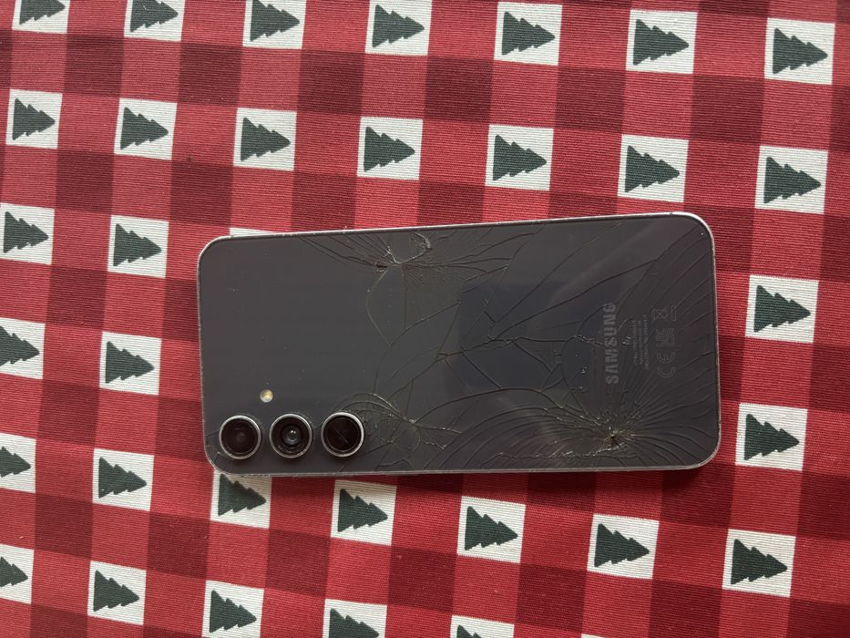 Samsung s23 uzywany z pudelkiem