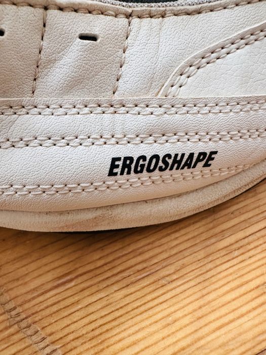 Buty do tenisa Yonex Ergoshape, stan idealny