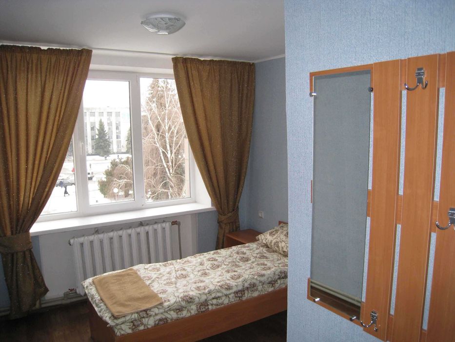 Кімната  Готель "Сміла"