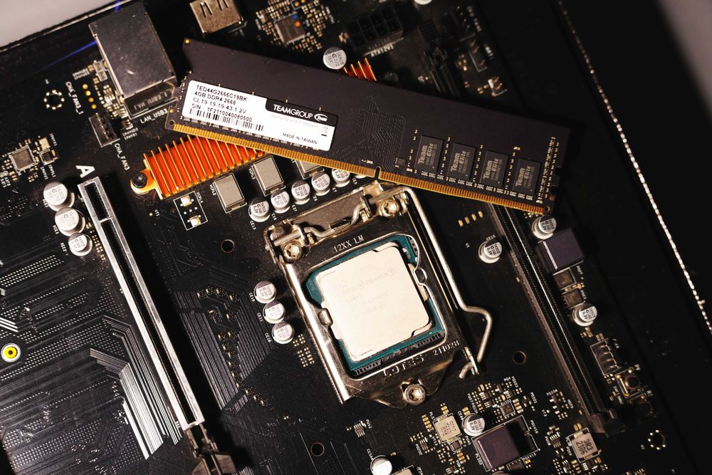 Zestaw AsRock H510 Pro BTC+ 7x PCIe + Intel G5905 + 4GB DDR4