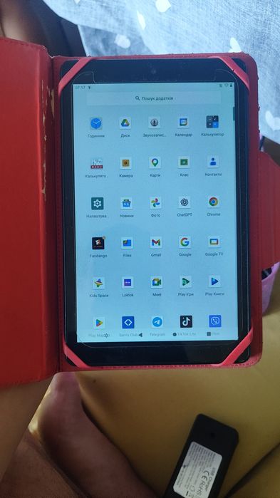 Планшет Onn  на Андроід 10 , 8 дюймів