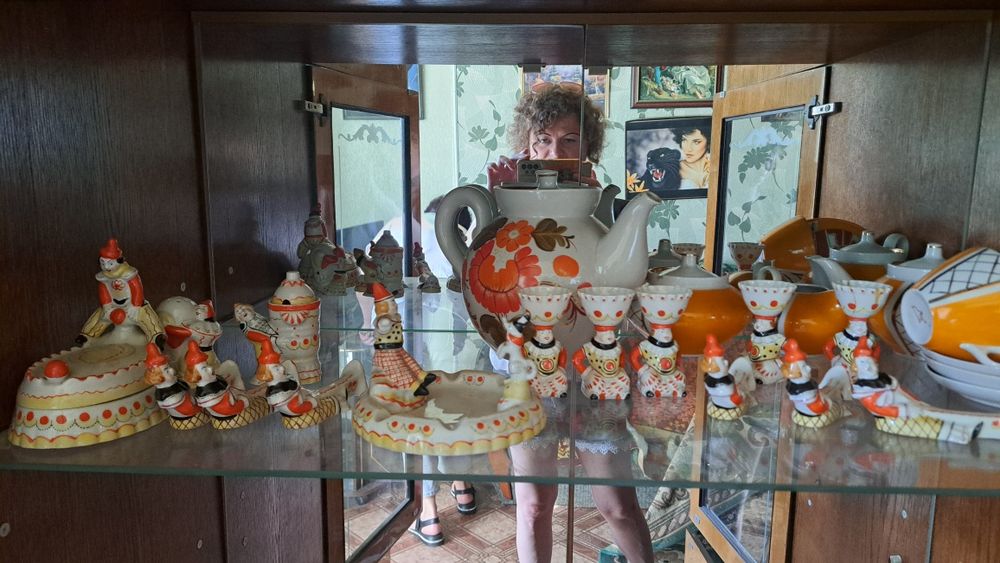 Сервиз 15 шт. Одна пашотница склеенная, к сожалению.