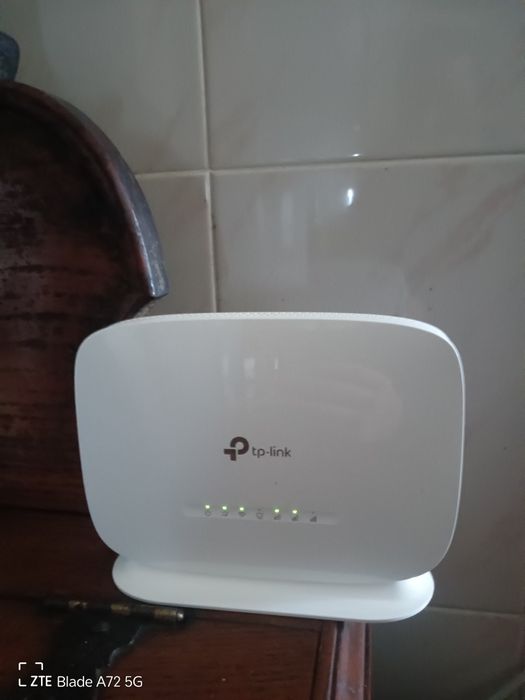 Router TP Link MR105 4G