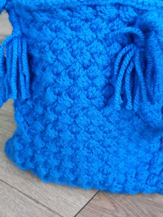 Torebka z wełny ręcznie robiona