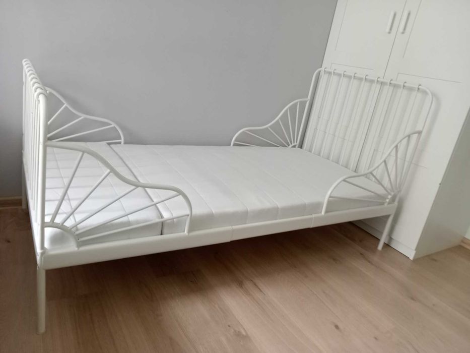 Łóżko rozsuwane Ikea Minnen z materacem