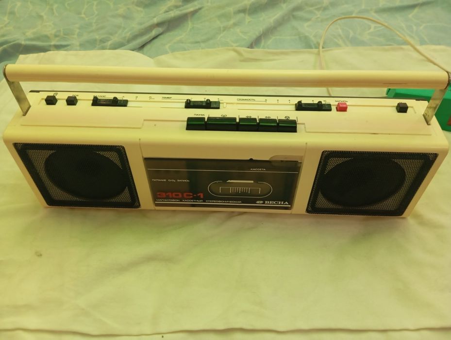 Магнитофон антикварный Весна 310С-1.