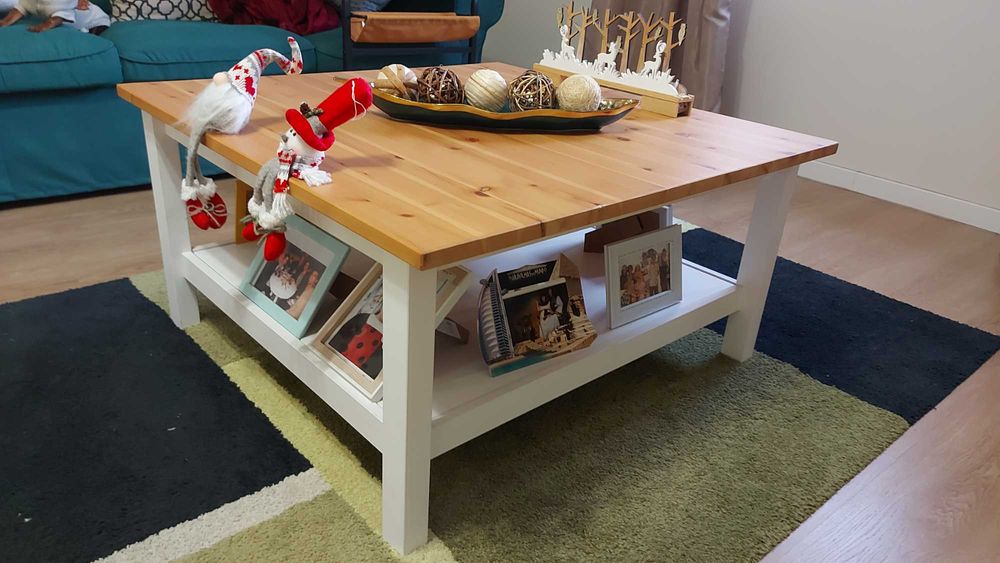 Mesa de centro em madeira